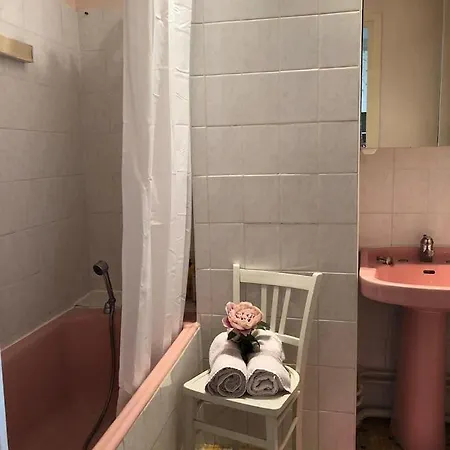 Apartment Rue Rabelais - *